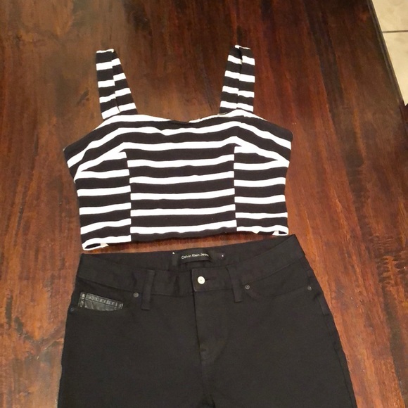 Calvin Klein’s stretchy skinny pants - Picture 7 of 7